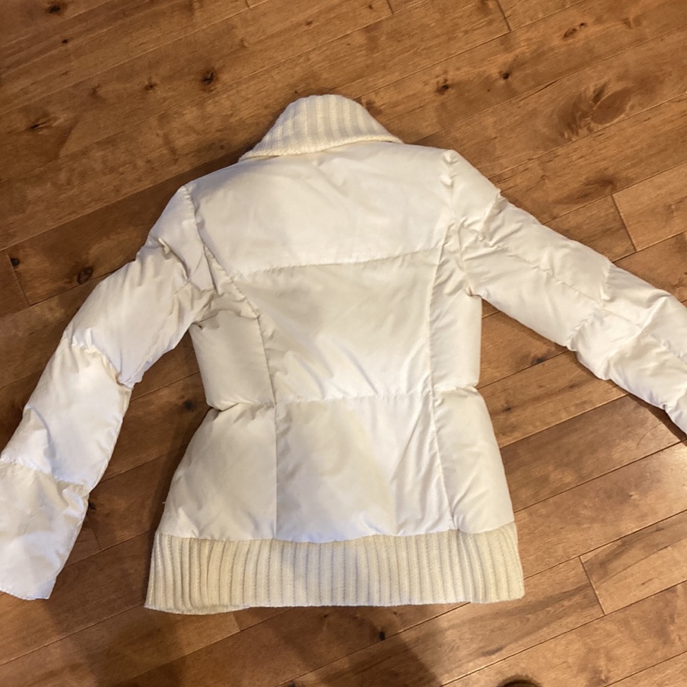 BCBG MaxAzria Snow Jacket; Size XXS - Picture 3 of 9